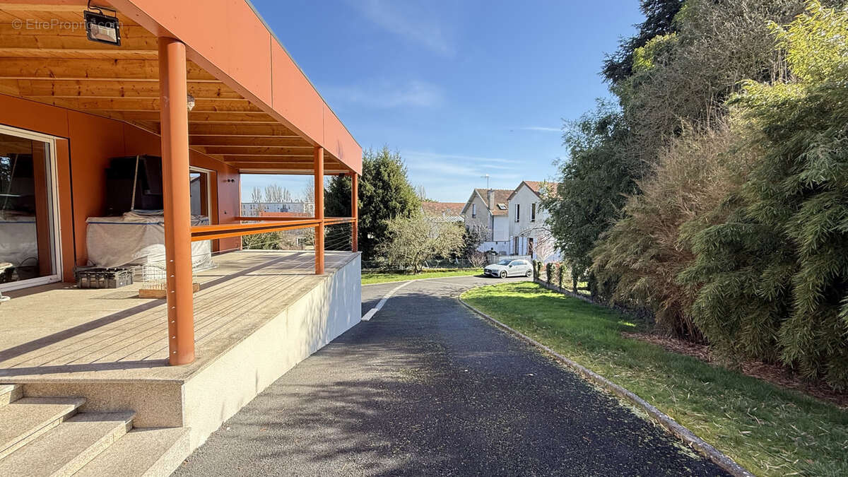 Autre à BELLERIVE-SUR-ALLIER