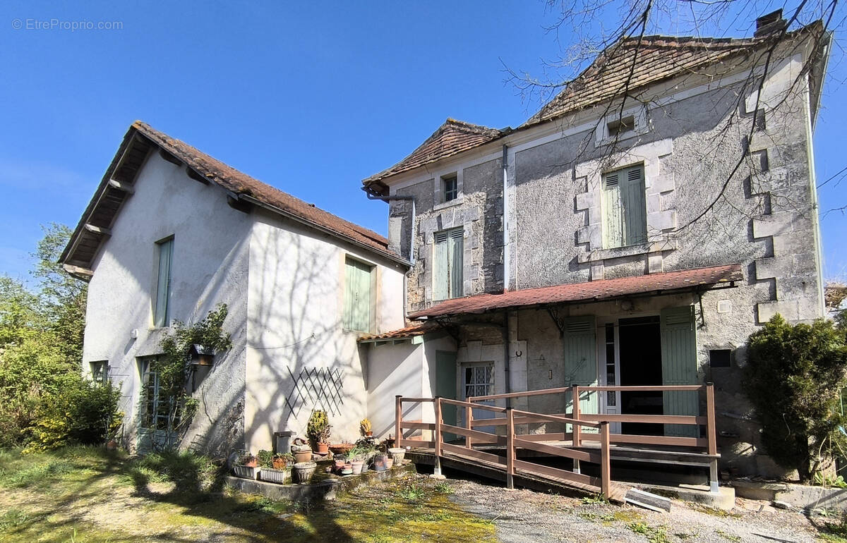 Maison à GRAND-BRASSAC