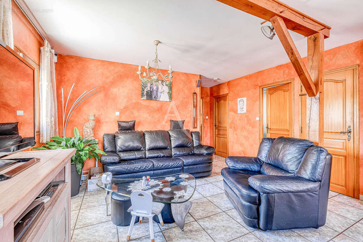 VERT-GALANT - maison Tremblay En France 6 pièces 125.8 m2 et dépendance - photo 6