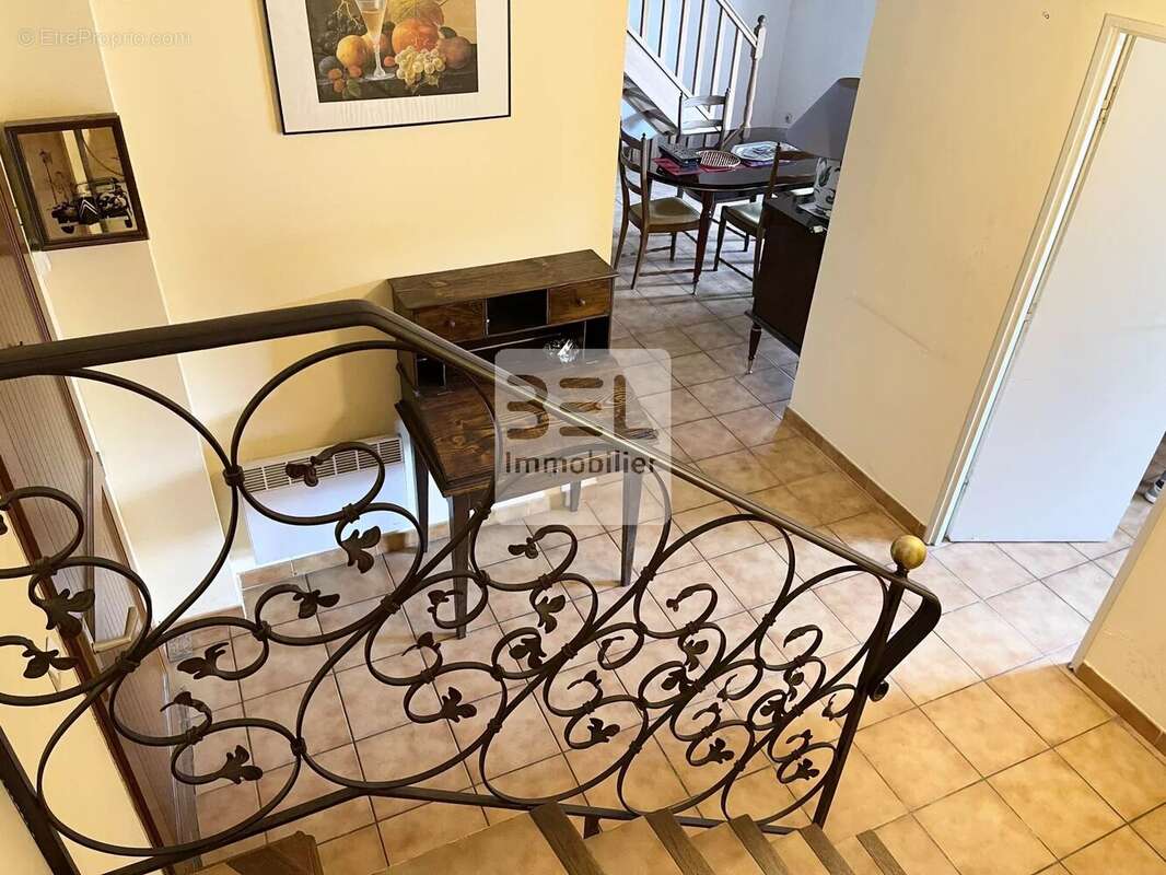 Maison à LES ANGLES