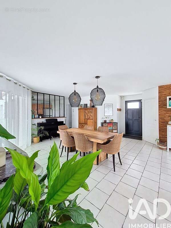 Photo 5 - Maison à NUAILLE-D'AUNIS