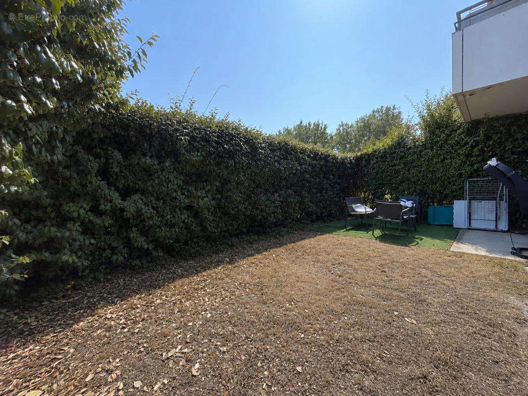 T2 en rez-de-jardin sécurisé et cloturé - résidence récente - photo 5