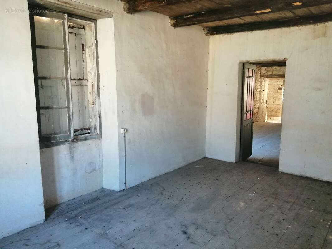 Appartement à GURAT