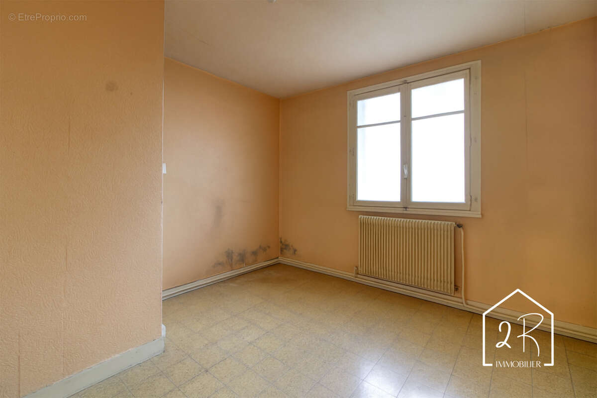 Appartement à LYON-8E