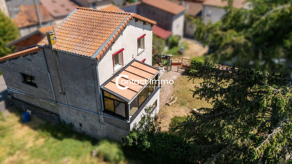 Maison 116 m² à Seychalles  - photo 2