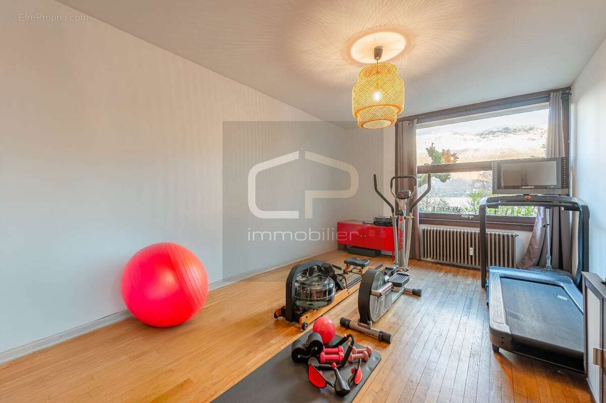 Appartement à SEVRIER