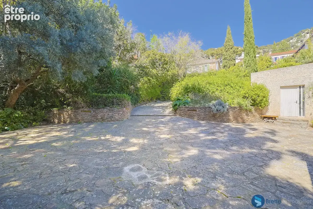 Toulon faron - maison d'architecte t8 sur terraun de 1530m2 arbore - photo 9