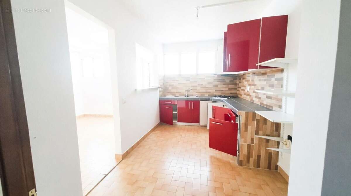 Maison 170 m² à Saint-Joseph  - photo 9