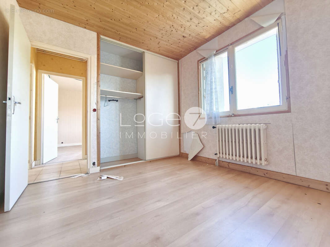 Appartement à QUIMPERLE