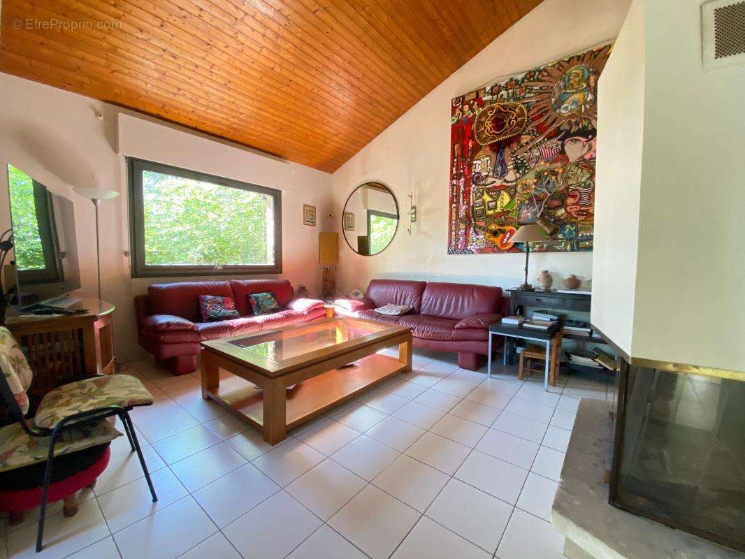 Maison à SAINT-CYR-AU-MONT-D'OR
