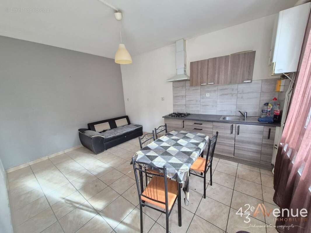 Appartement à SAINT-ETIENNE