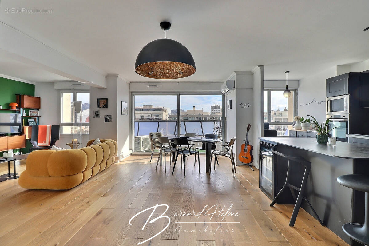 Appartement à MARSEILLE-8E