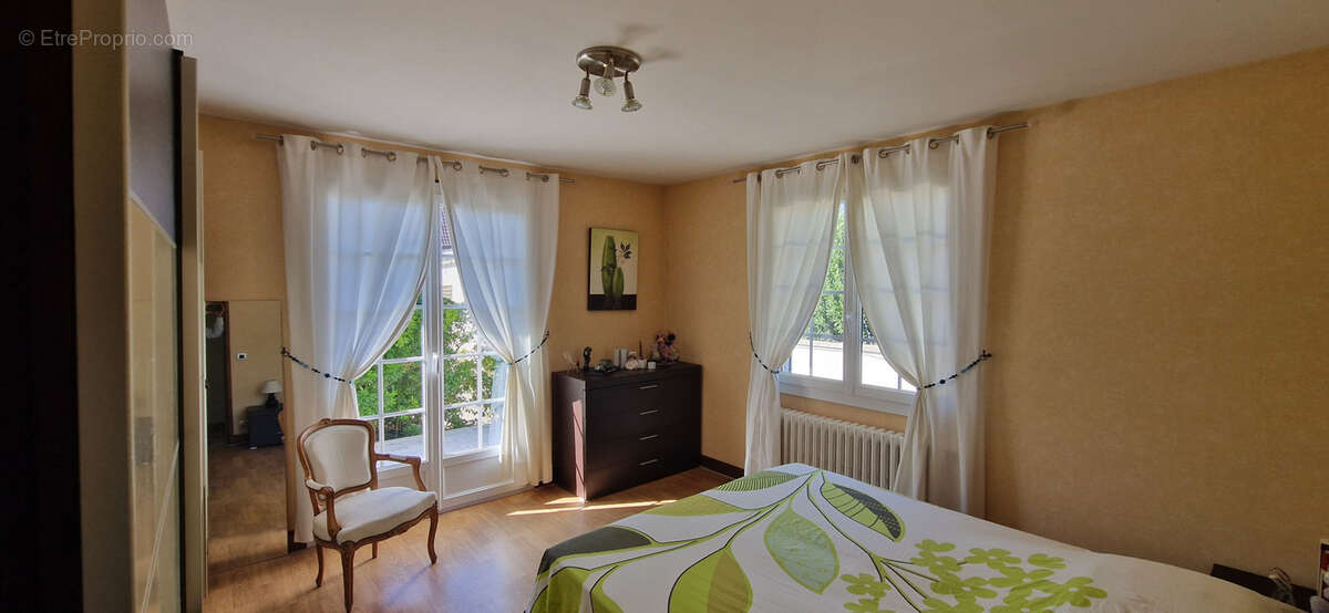 Autre à BUCY-LE-LONG