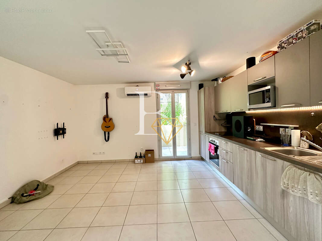 Appartement à GATTIERES