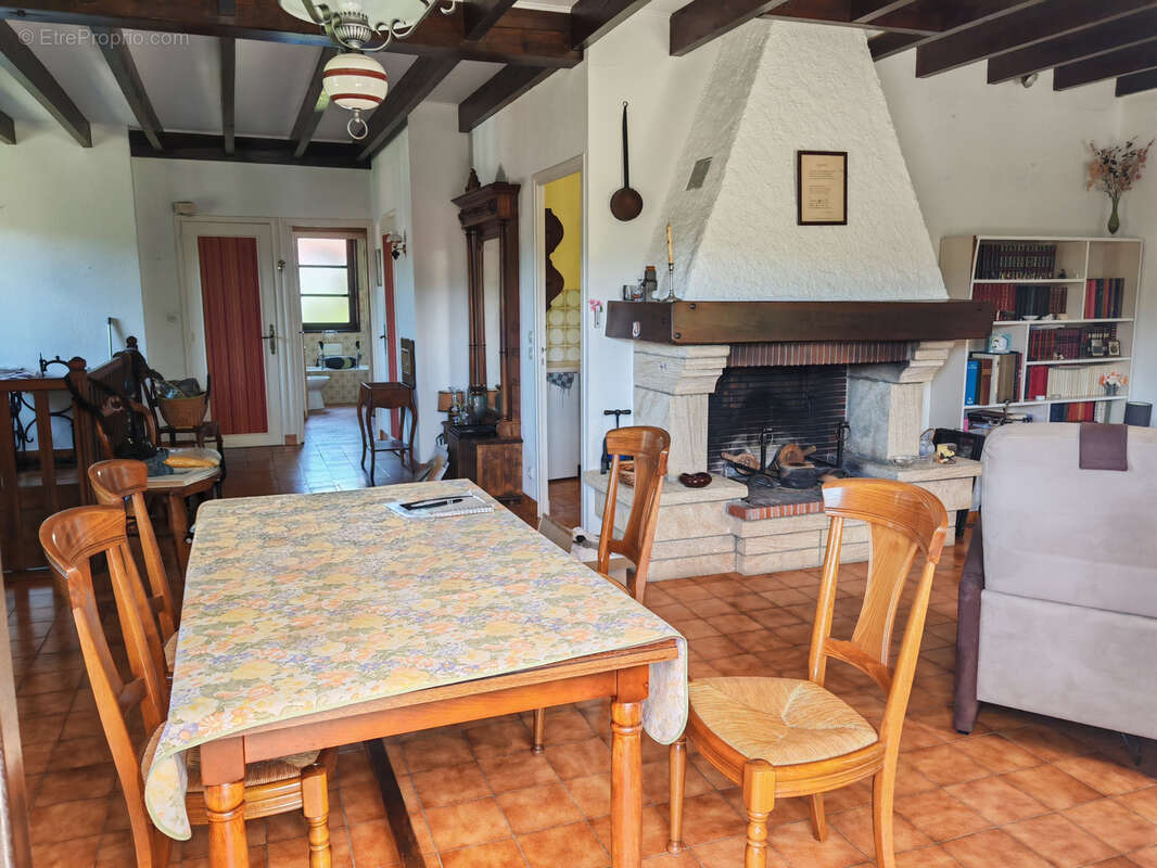 Maison à AUREC-SUR-LOIRE