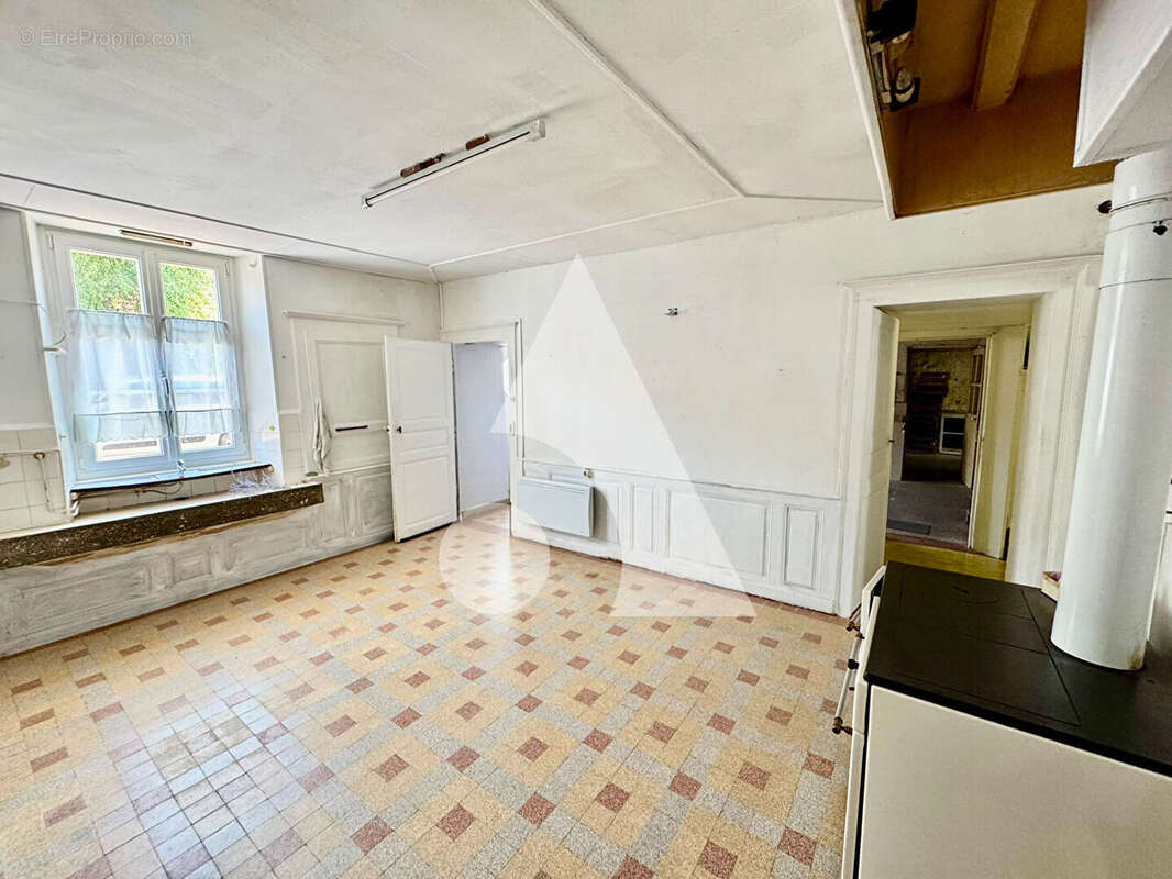 Agréable maison de village  avec garage et jardin à GONAINCOURT - photo 3