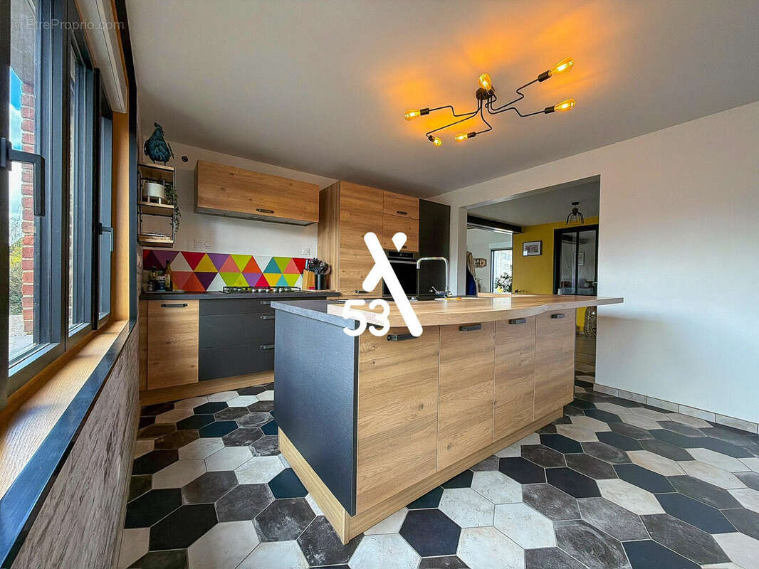 Maison à ACQUIN-WESTBECOURT