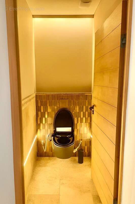 Maison à SAINT-JULIEN-EN-BORN