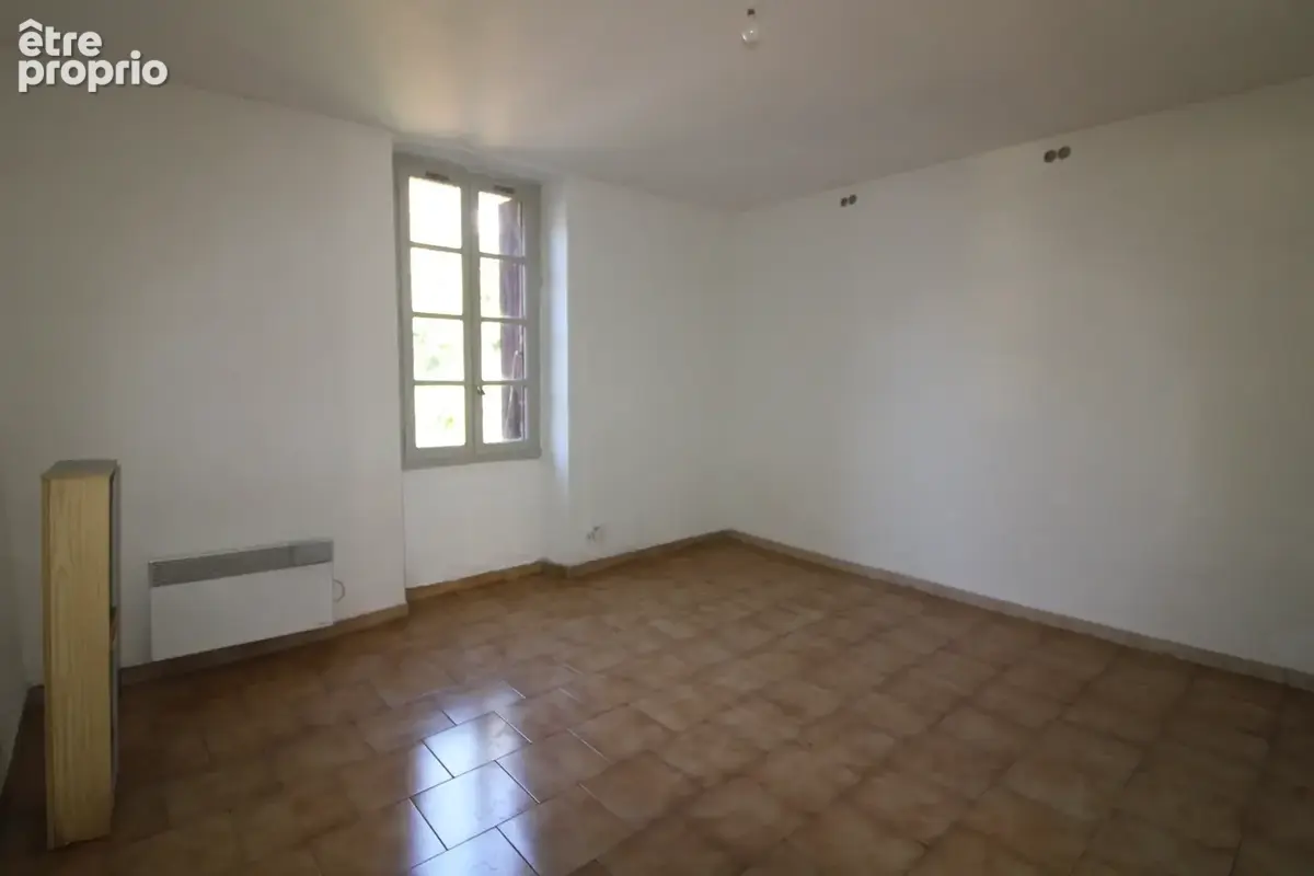 IMMEUBLE d'un total de 525 m2. - photo 11