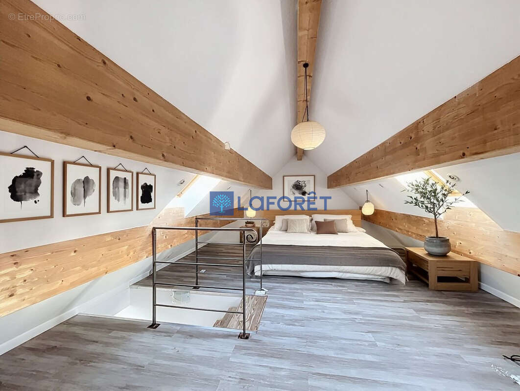 Appartement à SAINTRY-SUR-SEINE