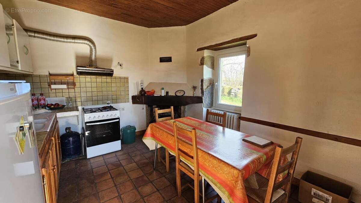 Maison à LIMOGNE-EN-QUERCY