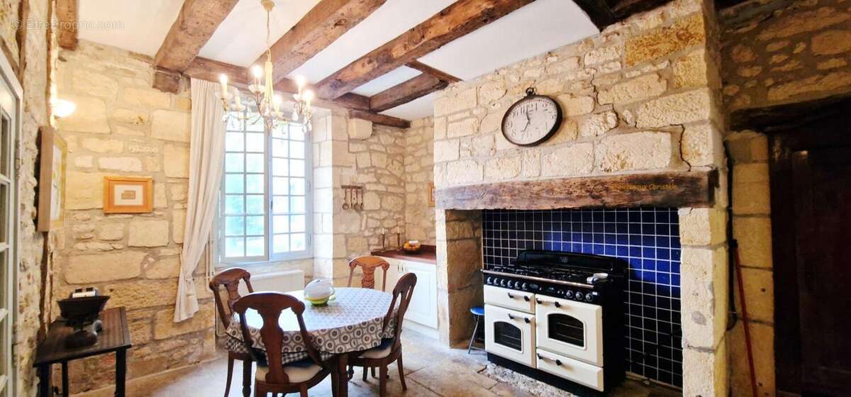 Maison à MONTIGNAC