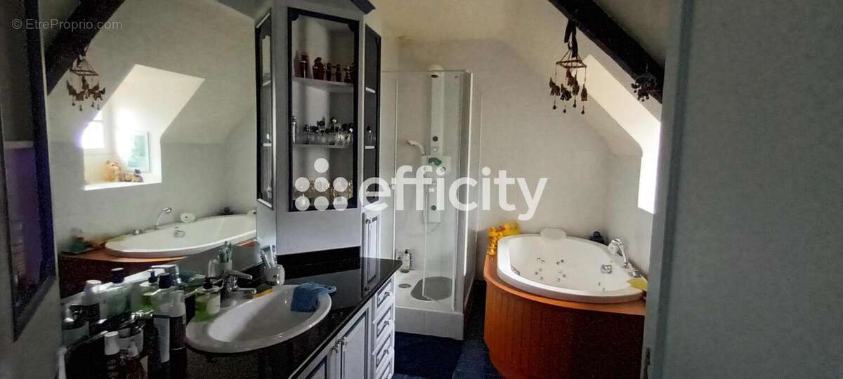 Maison à DOL-DE-BRETAGNE