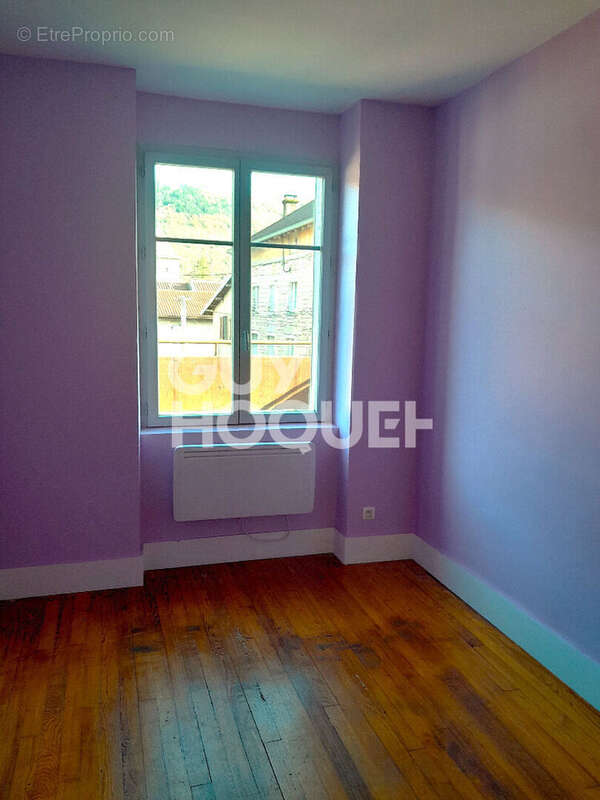 Appartement à CHAVANNES-SUR-SURAN