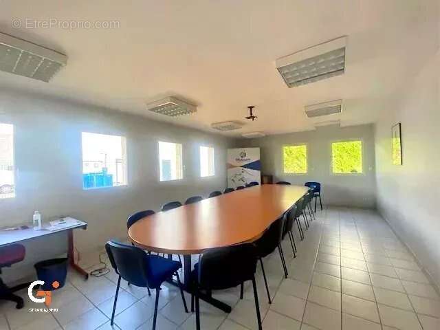 BUREAUX 210 m² Les Essarts Grand Couronne - photo 5