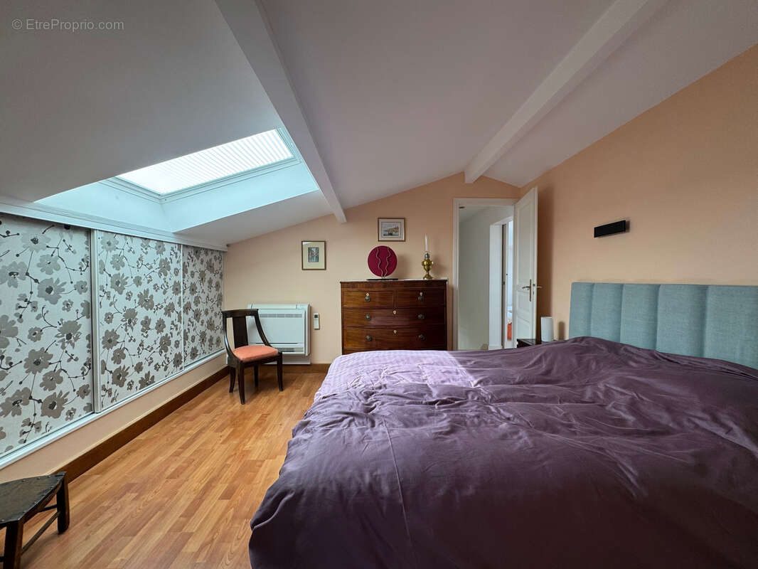 Appartement à SAINT-MAUR-DES-FOSSES