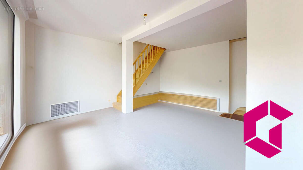 Maison à AUREC-SUR-LOIRE