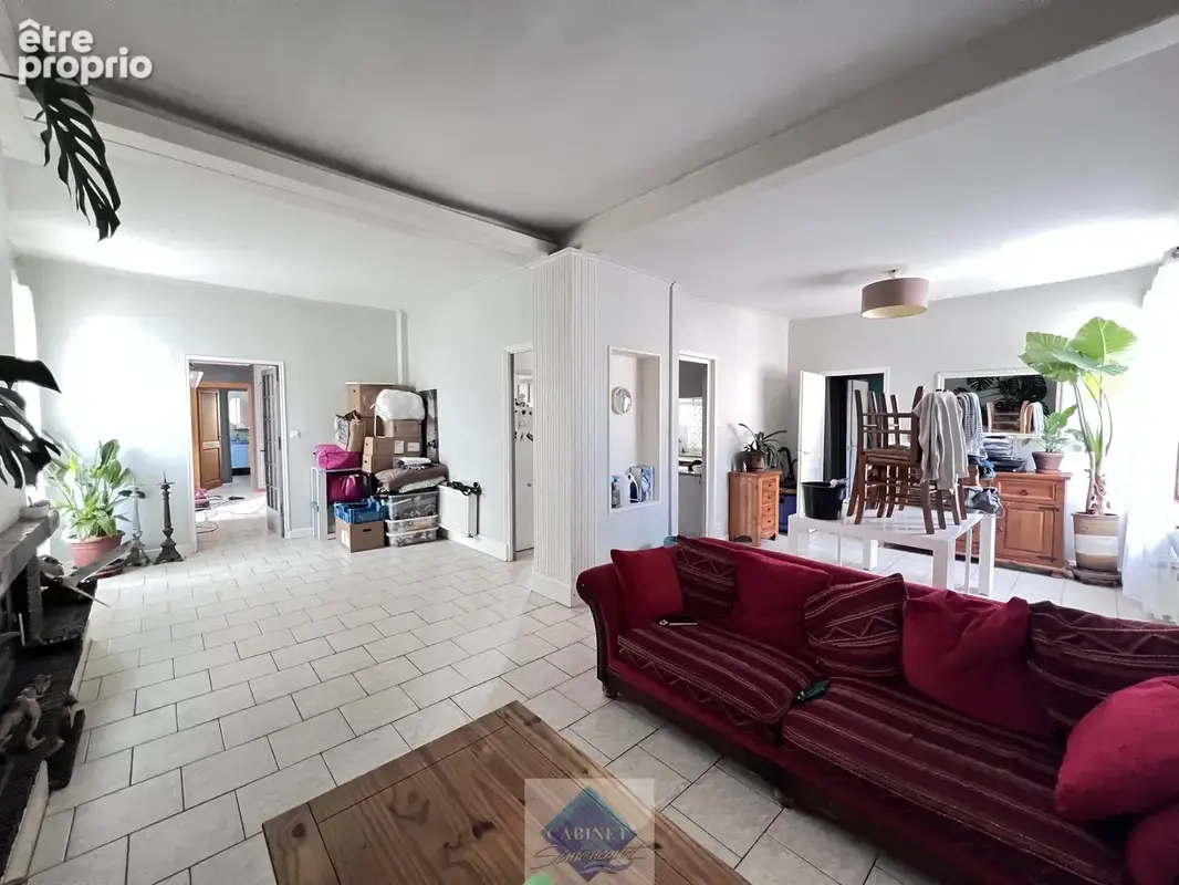Maison avec cour, jardin, et dépendances - photo 5