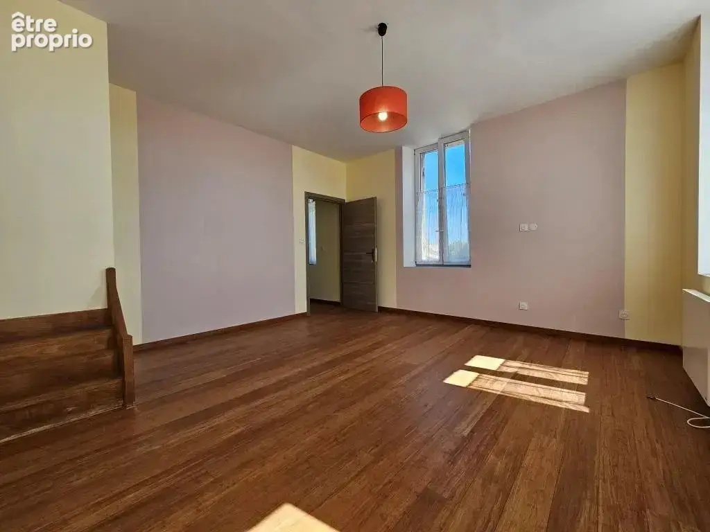 Maison centre bourg 130m2  -  3 chambres à Saint Savin - photo 5