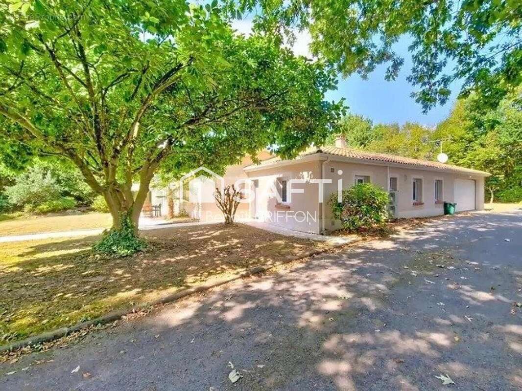 Photo 9 - Maison à MORTAGNE-SUR-SEVRE