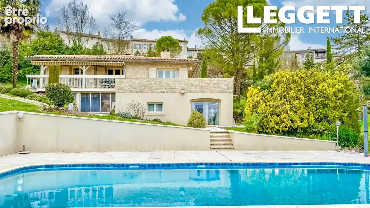Superbe villa individuelle de 4 chambres avec piscine chauffée, parc paysager et magnifiques vues dégagées - photo 2