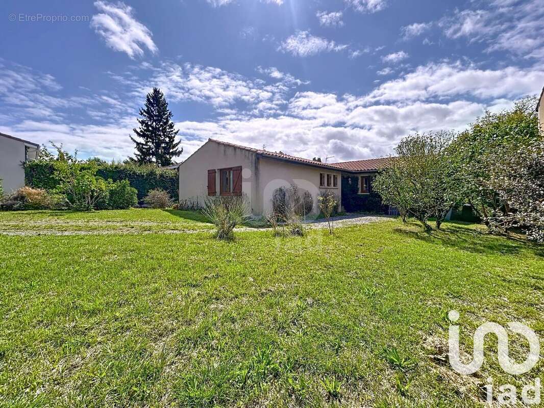 Photo 2 - Maison à LABEGE