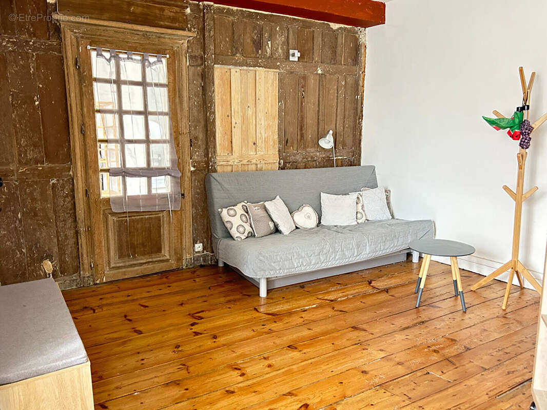 Appartement à vendre de 46 m², Intra-Muros, 2 chambres, à 50 mètres de la plage à pieds. - photo 6