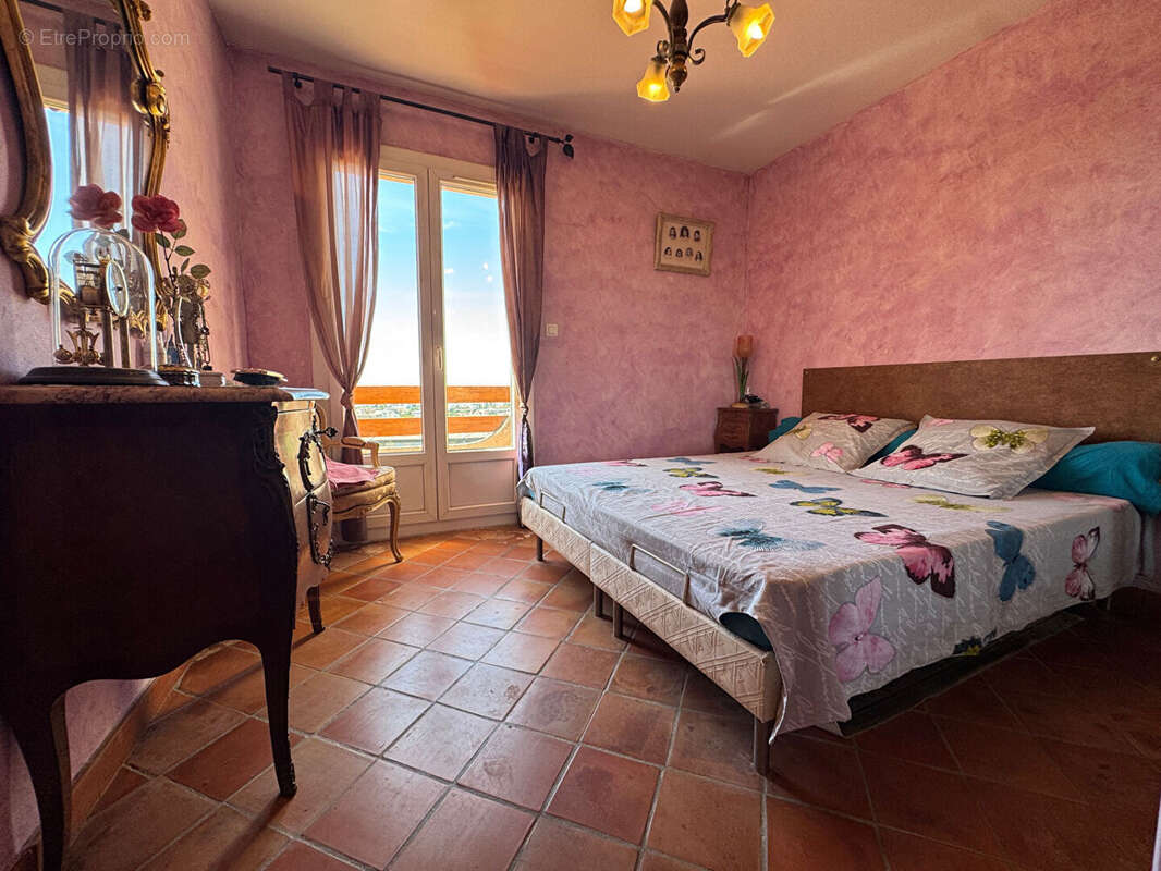 Maison à MARSEILLE-10E