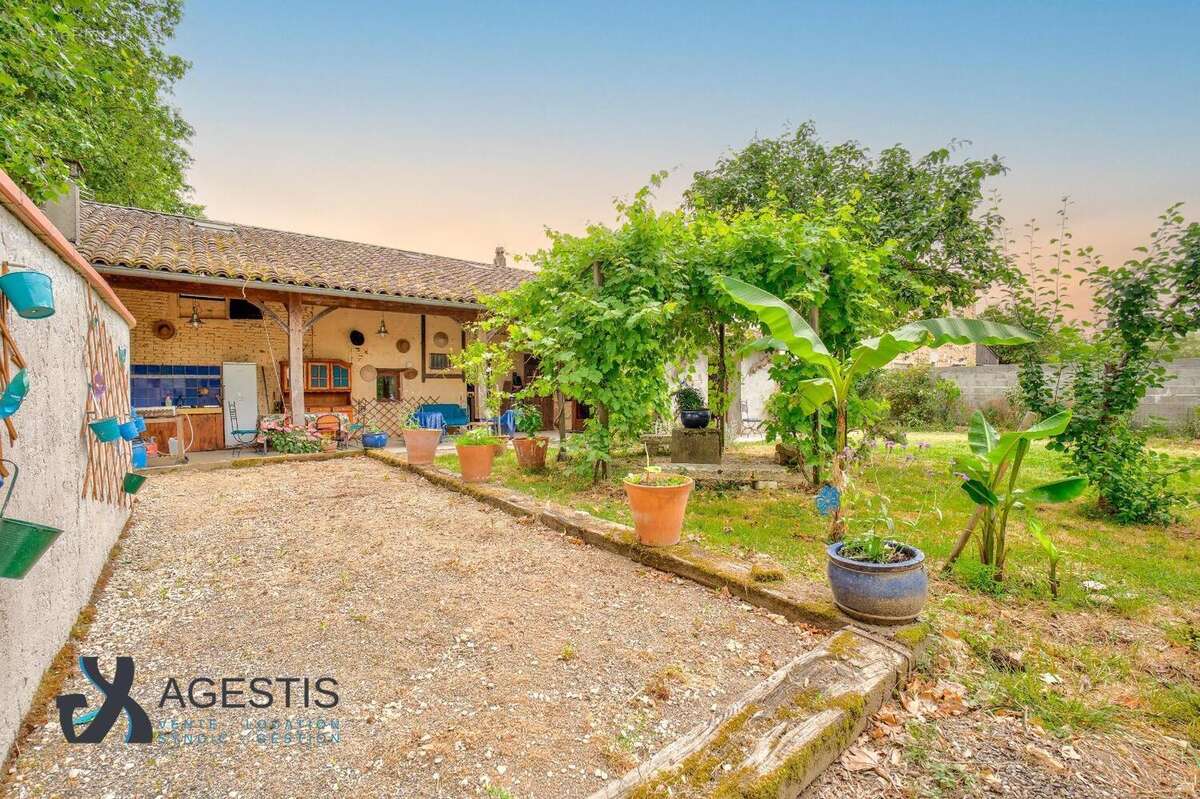   - Maison à LHERM
