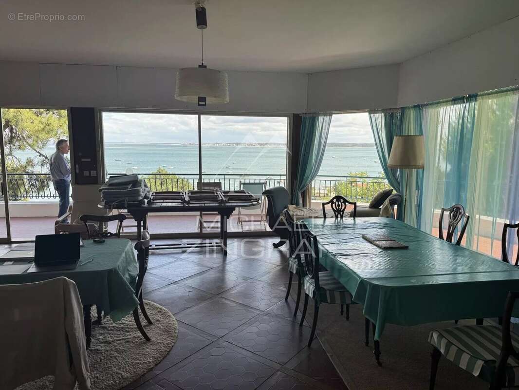 Villa avec une vue exceptionnelle dans le mythique village de l'Herbe au Cap Ferret - photo 4