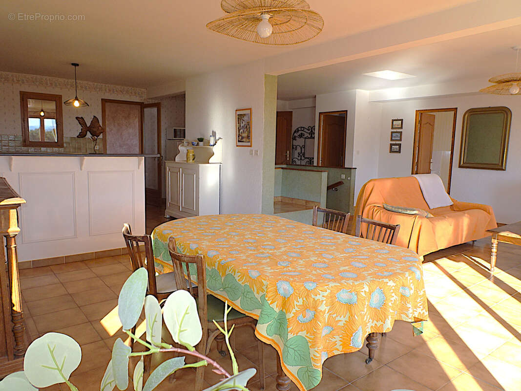 Maison à HYERES