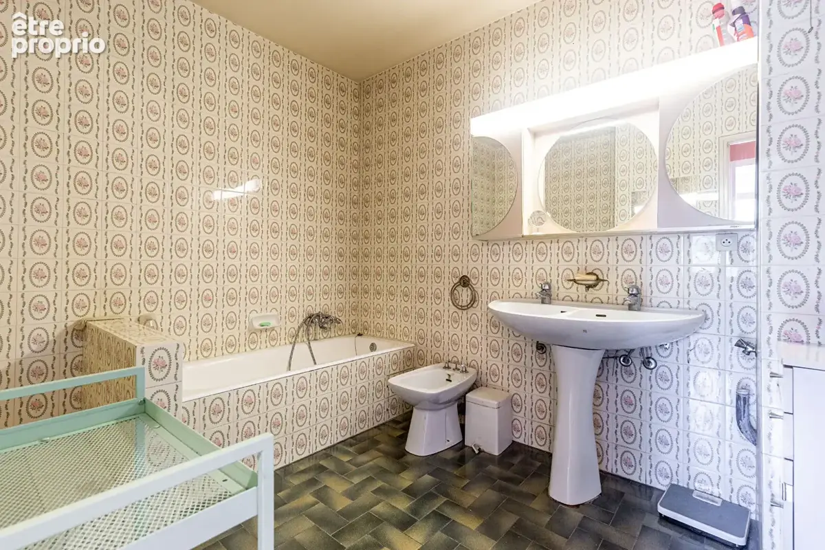 Agence immobiliere laforet - exclusivite - "lierre" - annecy / triangle d'or - appartement t3 de 83.85m² - terrasse - cave - pla - photo 11