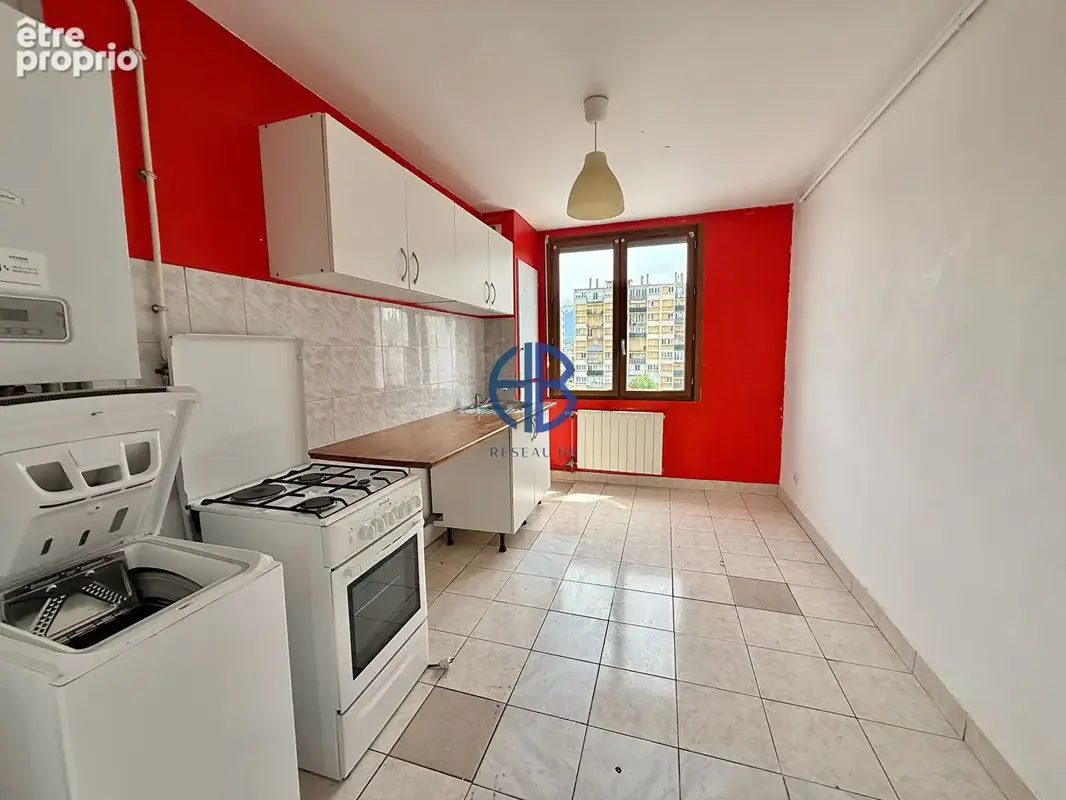 Appartement T4 lumineux au dernier étage - photo 4