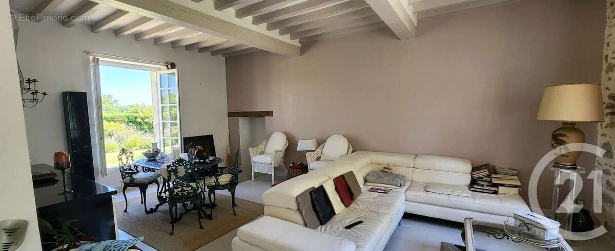 Maison à BAZOCHES