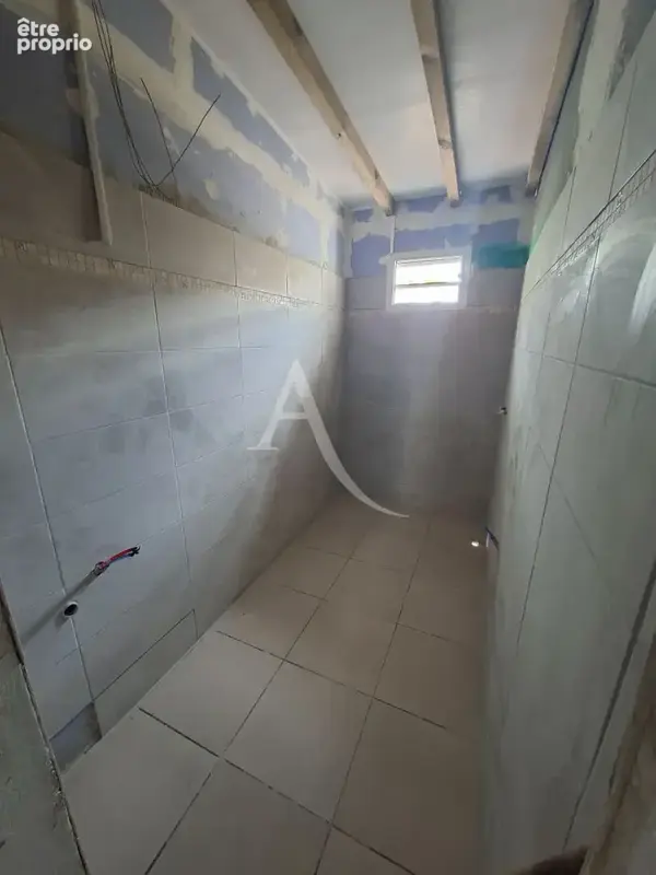 Immeuble mixte avec potentiel ! Fort-de-France (Terresainville) - photo 8