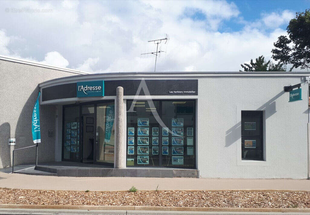 Maison à LES HERBIERS