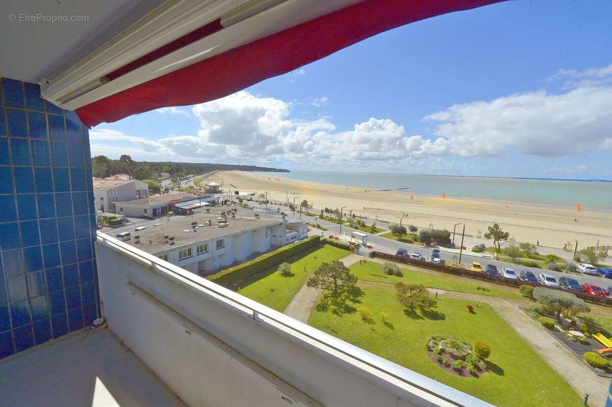 Appartement 84 m² à Saint-Georges-De-Didonne  - photo 8