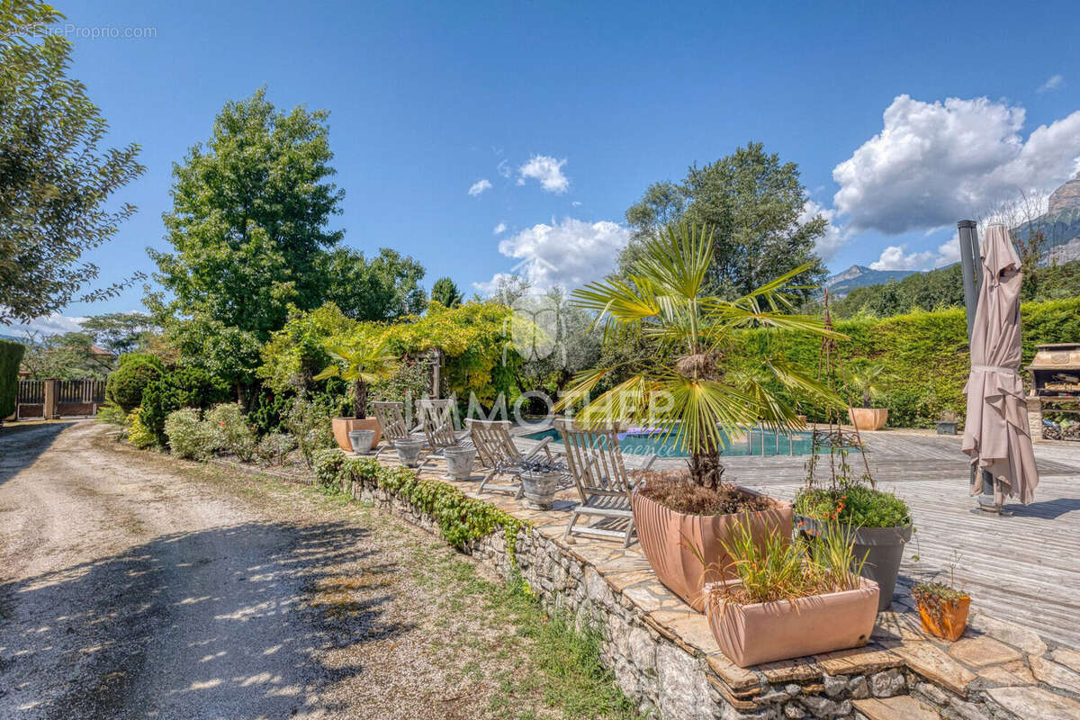 Maison à LE CHAMP-PRES-FROGES