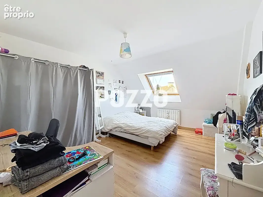 A 10 minutes de Saint lo, Maison  de type F 7 avec 195 m² habitables environ , vie de plain pied possible, garage , terrain 2398 - photo 5