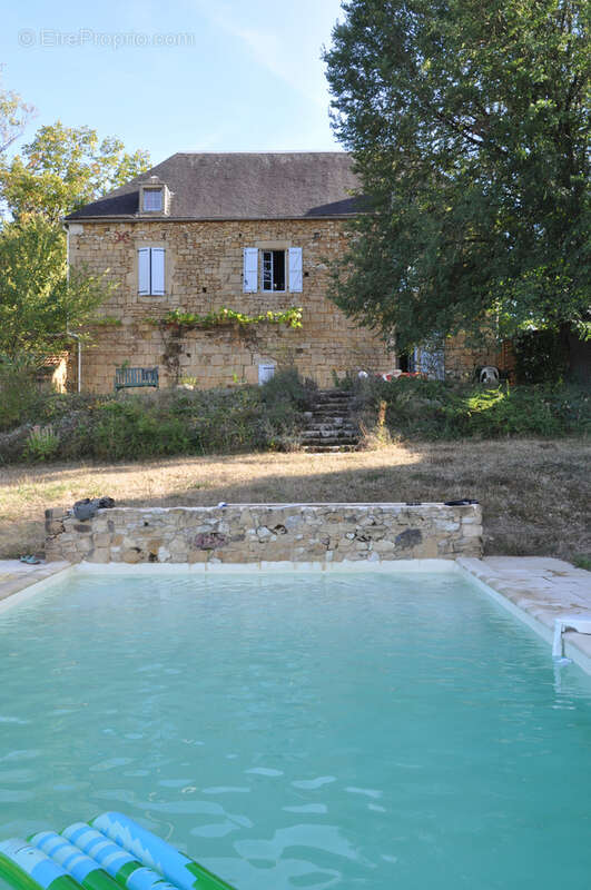 Maison à NADAILLAC-DE-ROUGE
